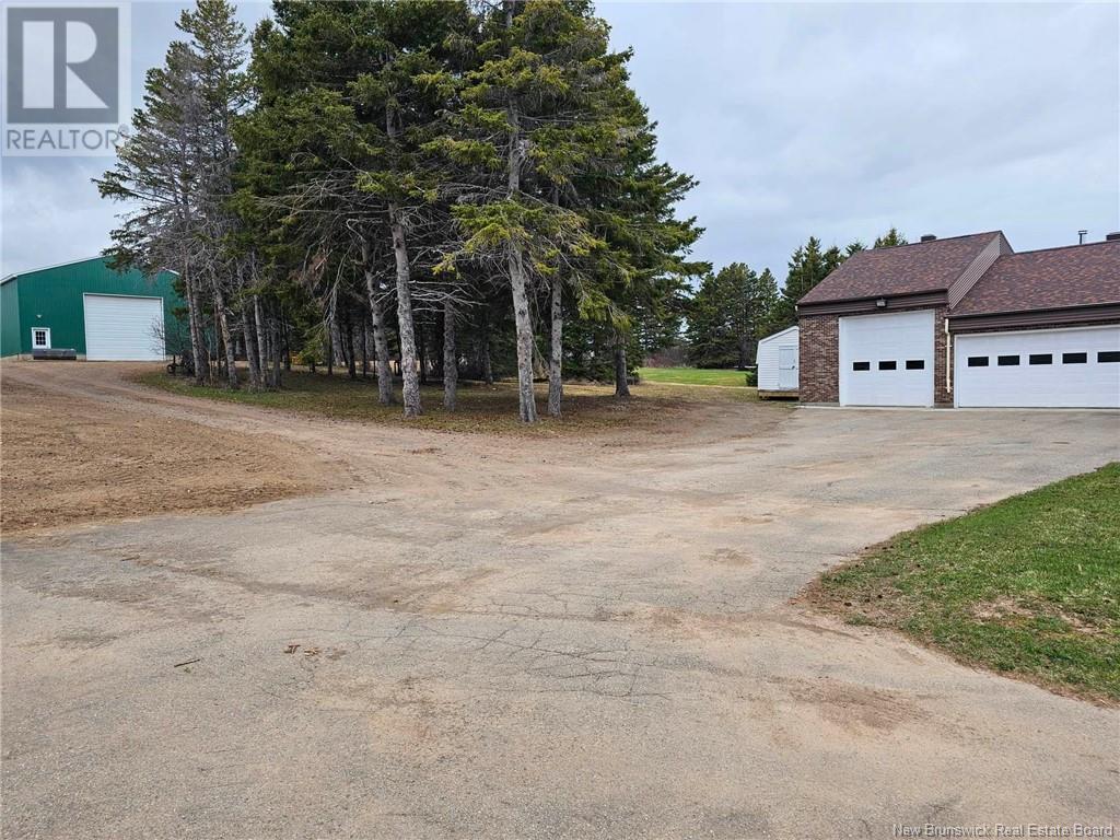 420 Principale Street, Petit-Rocher, New Brunswick  E8J 1N8 - Photo 9 - NB118633