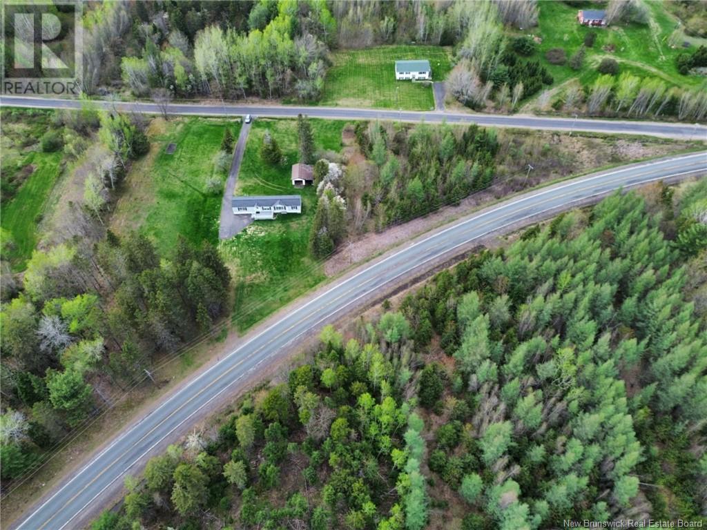 19 Cox Point Road, Cumberland Bay, New Brunswick  E4A 2X1 - Photo 3 - NB118678