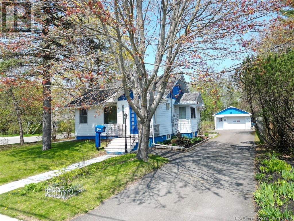 731 Dobie Street, Fredericton, New Brunswick  E3A 2Z3 - Photo 2 - NB118380