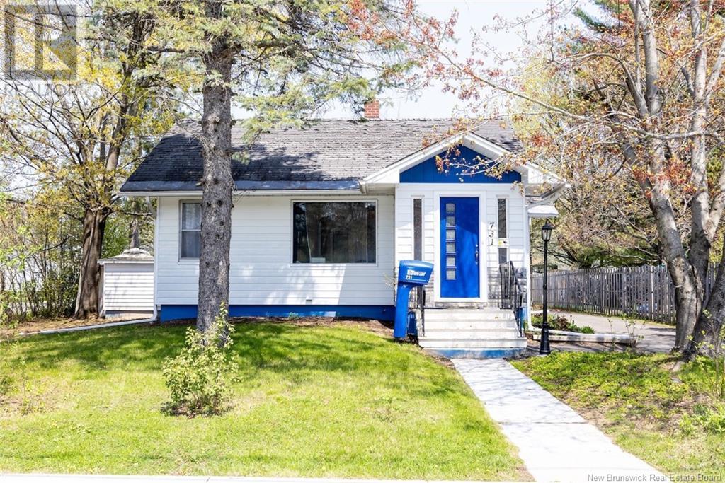 731 Dobie Street, Fredericton, New Brunswick  E3A 2Z3 - Photo 3 - NB118380