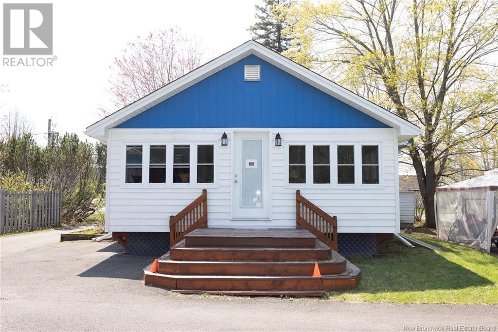 731 Dobie Street, Fredericton, New Brunswick  E3A 2Z3 - Photo 5 - NB118380
