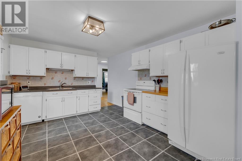 23 Phillips Drive, Quispamsis, New Brunswick  E2E 4T7 - Photo 8 - NB118352