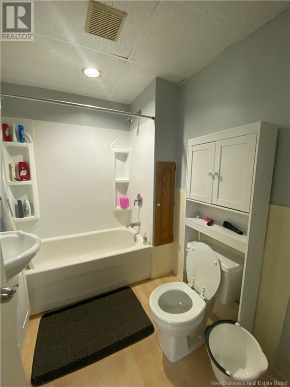344 Main Street, Hartland, New Brunswick  E7P 2M9 - Photo 9 - NB118719