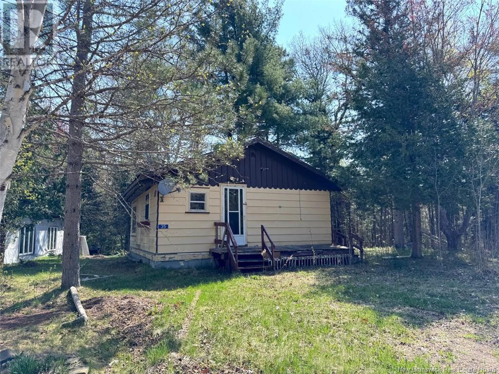 35 Pleasant Street, Doaktown, New Brunswick  E9C 1B5 - Photo 2 - NB118729