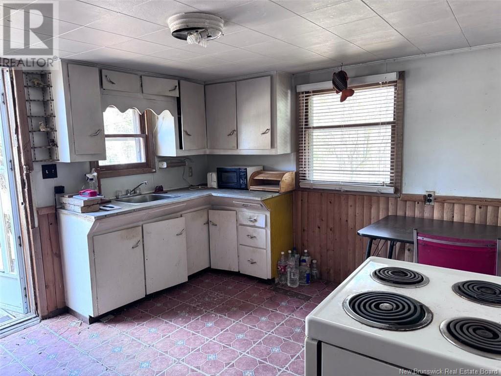 35 Pleasant Street, Doaktown, New Brunswick  E9C 1B5 - Photo 4 - NB118729