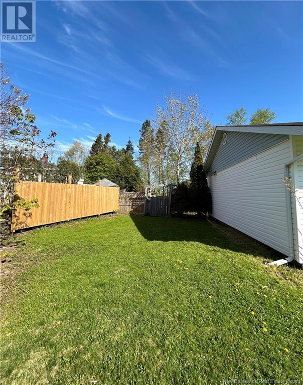 1 Robin Drive, Fredericton, New Brunswick  E3C 1K6 - Photo 3 - NB118658