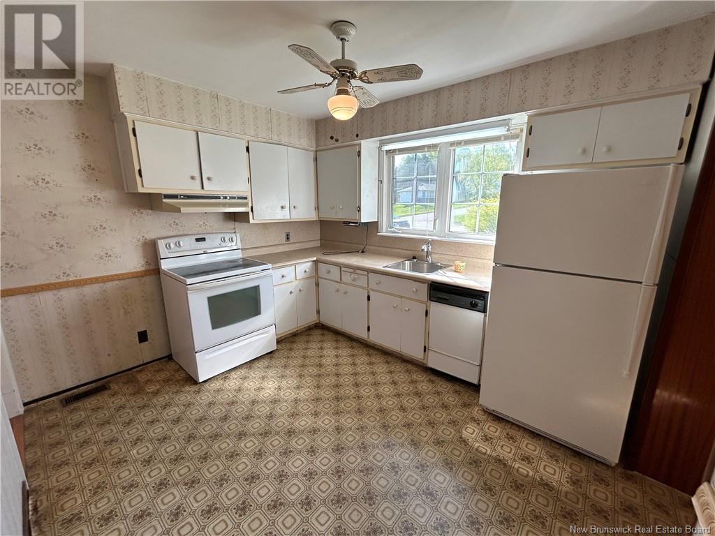 1 Robin Drive, Fredericton, New Brunswick  E3C 1K6 - Photo 6 - NB118658