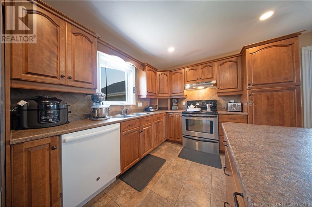 266 Bulman Drive, Moncton, New Brunswick  E1G 5P2 - Photo 13 - NB118647