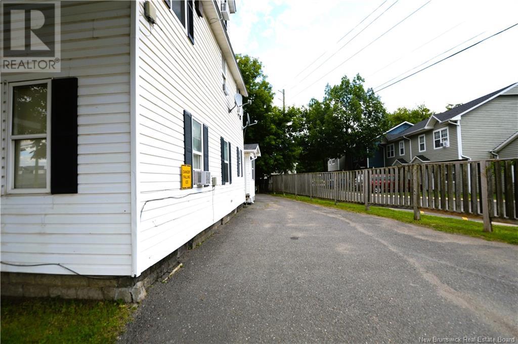 420 Smythe Street, Fredericton, New Brunswick  E3B 3E5 - Photo 32 - NB118727