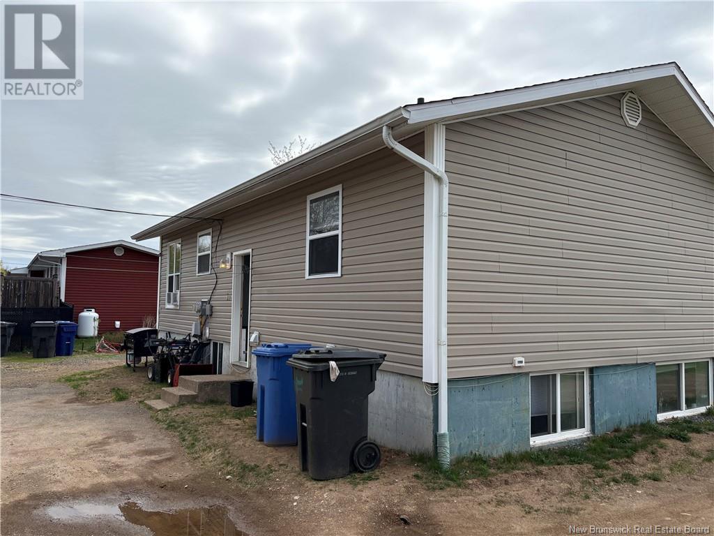 1220 Vantassell, Bathurst, New Brunswick  E2A 4C8 - Photo 4 - NB118707
