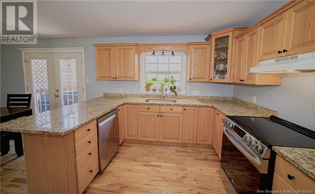 62 Lansdown Avenue, Oromocto, New Brunswick  E2V 4P3 - Photo 3 - NB118788