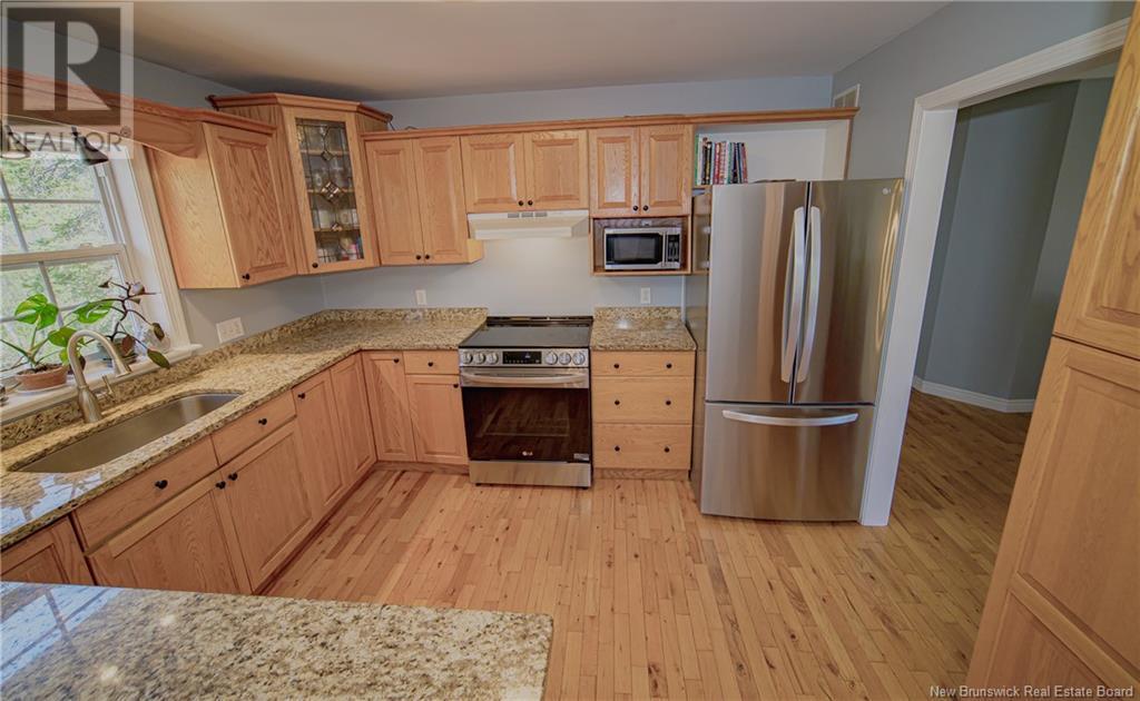 62 Lansdown Avenue, Oromocto, New Brunswick  E2V 4P3 - Photo 7 - NB118788
