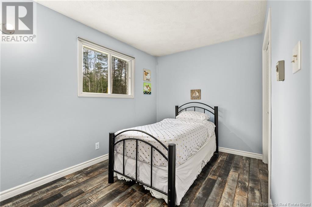 71 Queensway Drive, Moncton, New Brunswick  E1G 2L1 - Photo 21 - NB118403