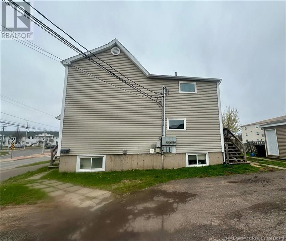 371-373-375 Gauvin Road, Dieppe, New Brunswick  E1A 1M6 - Photo 7 - NB118315