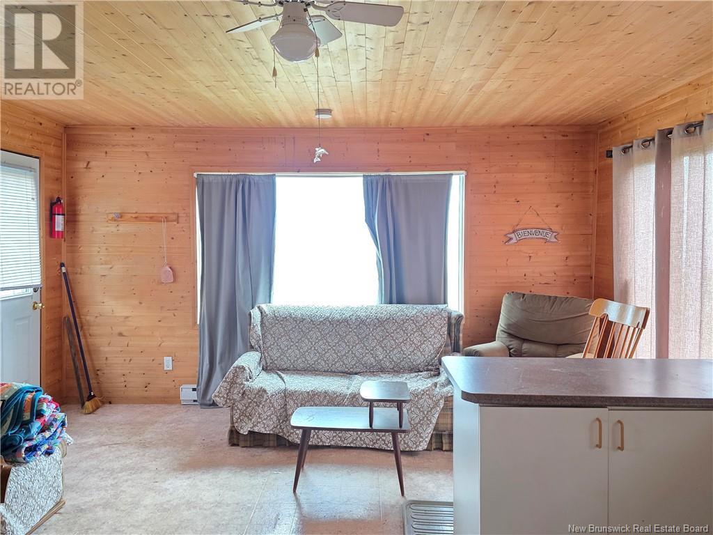 523 Principale, Pointe-Verte, New Brunswick  E8J 2R2 - Photo 7 - NB118769