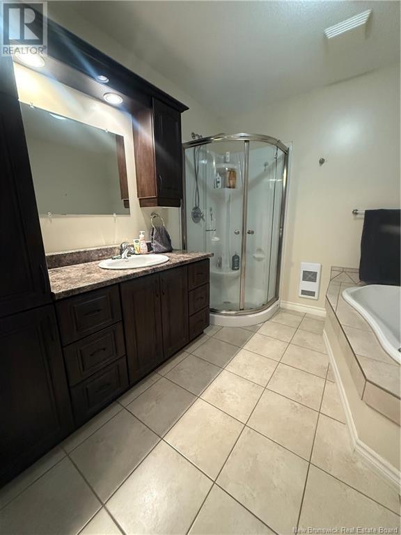 249-251 Du Parc, Beresford, New Brunswick  E8K 2E9 - Photo 13 - NB118775