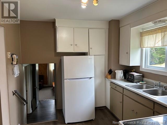 1145 Ulric Drive, Bathurst, New Brunswick  E2A 3X9 - Photo 10 - NB118770