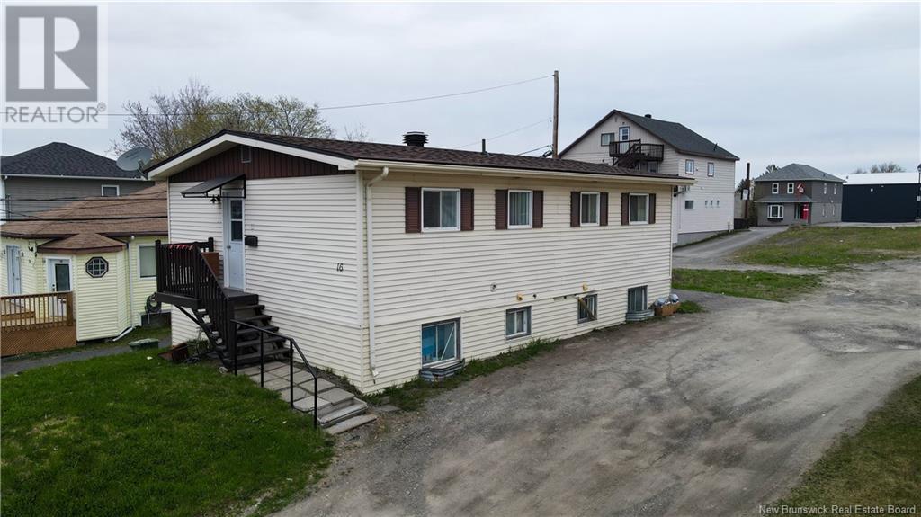 16 Lynott Street, Edmundston, New Brunswick  E3V 1S6 - Photo 1 - NB118896