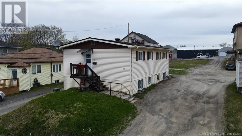 16 Lynott Street, Edmundston, New Brunswick  E3V 1S6 - Photo 2 - NB118896