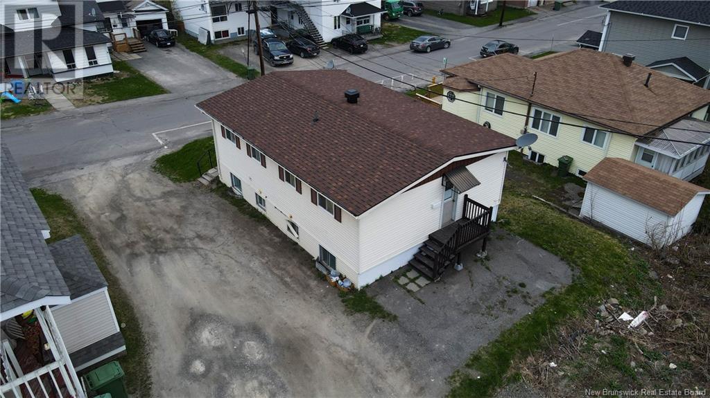16 Lynott Street, Edmundston, New Brunswick  E3V 1S6 - Photo 4 - NB118896