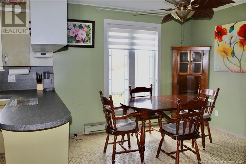629 Principale Street, Beresford, New Brunswick  E8K 1X6 - Photo 11 - NB118781