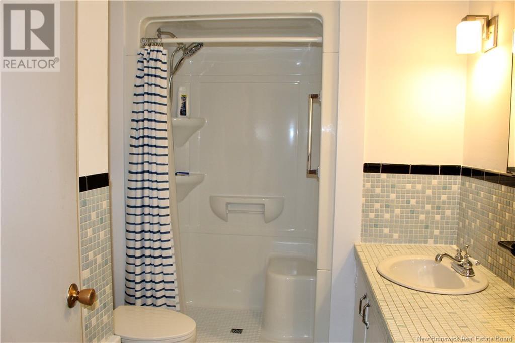 629 Principale Street, Beresford, New Brunswick  E8K 1X6 - Photo 23 - NB118781