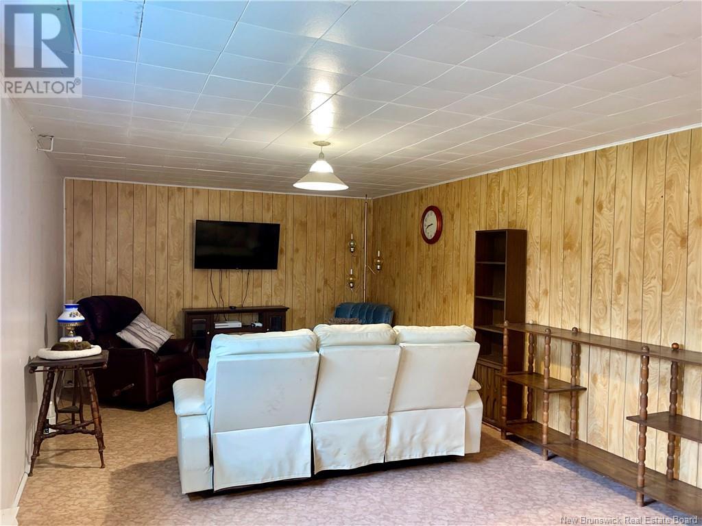 629 Principale Street, Beresford, New Brunswick  E8K 1X6 - Photo 25 - NB118781