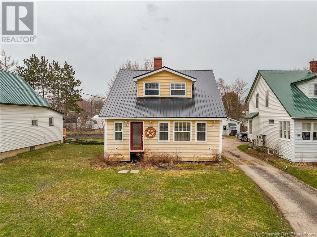 47 Lake Avenue, Mcadam, New Brunswick  E6J 1N9 - Photo 36 - NB118850