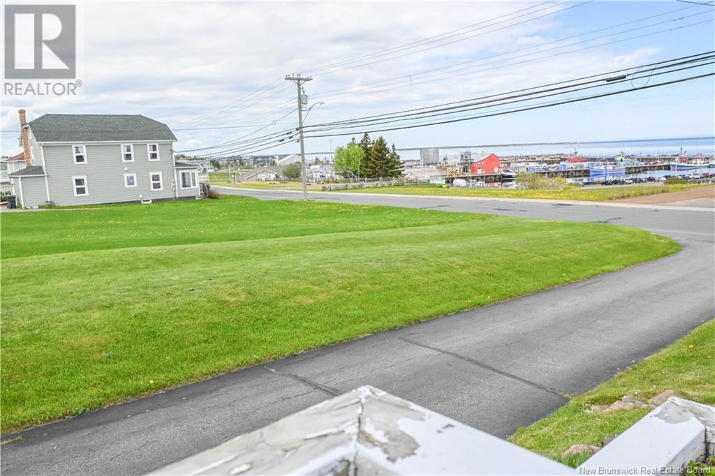 90 Saint-Pierre Est Boulevard, Caraquet, New Brunswick  E1W 1B6 - Photo 15 - NB118914