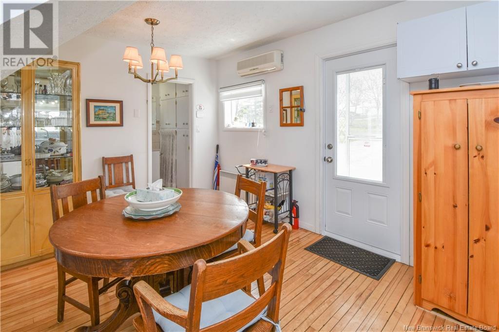 90 Saint-Pierre Est Boulevard, Caraquet, New Brunswick  E1W 1B6 - Photo 25 - NB118914