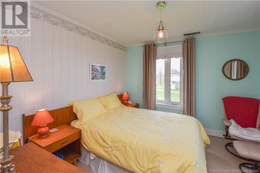 90 Saint-Pierre Est Boulevard, Caraquet, New Brunswick  E1W 1B6 - Photo 40 - NB118914