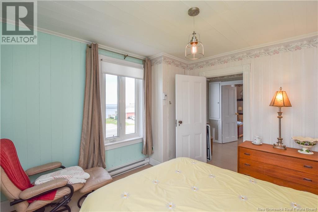 90 Saint-Pierre Est Boulevard, Caraquet, New Brunswick  E1W 1B6 - Photo 41 - NB118914