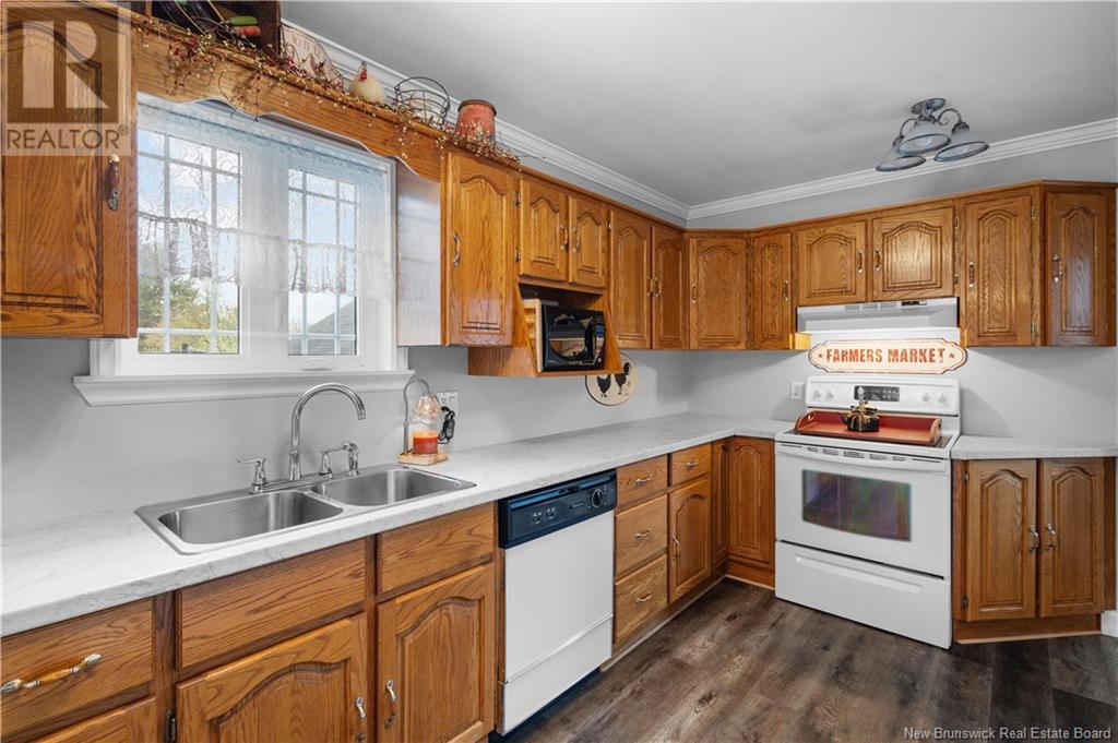 546 Hillside Drive, Miramichi, New Brunswick  E1V 2P3 - Photo 5 - NB118929