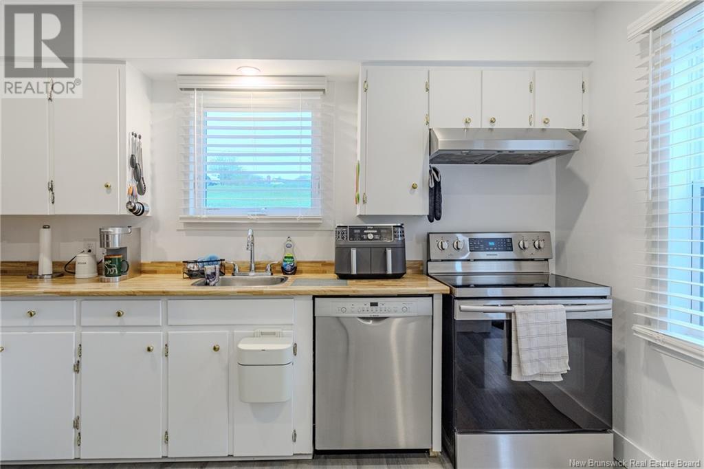 999 Loch Lomond Road, Saint John, New Brunswick  E2J 1Z6 - Photo 14 - NB118864