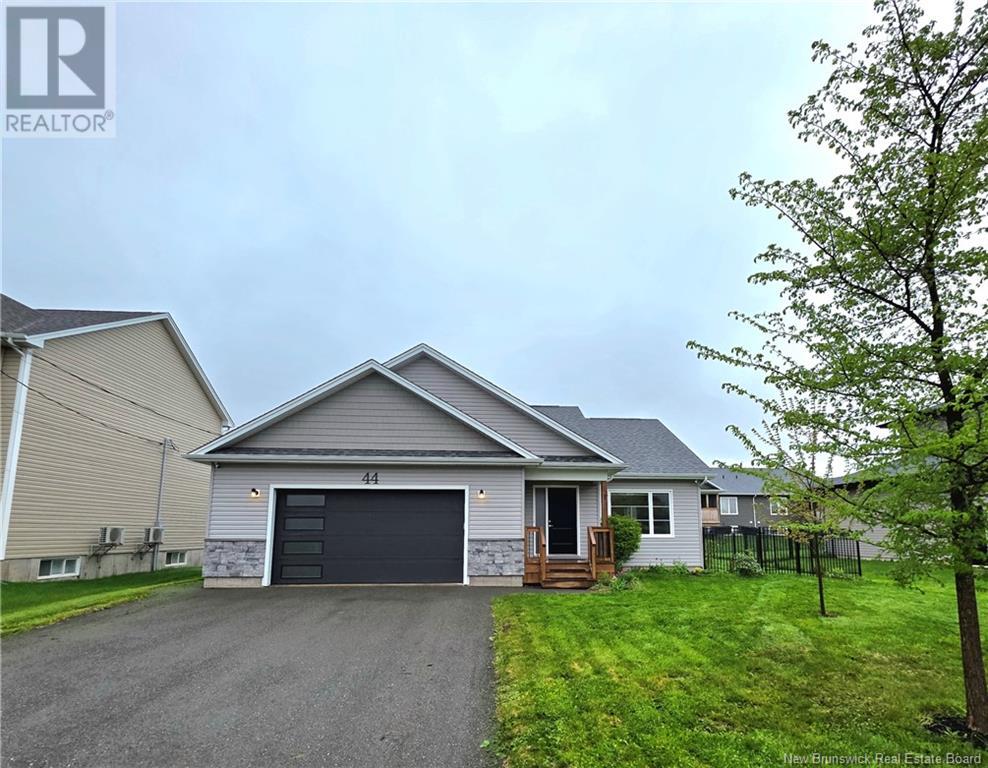 44 Venetian Drive, Riverview, New Brunswick