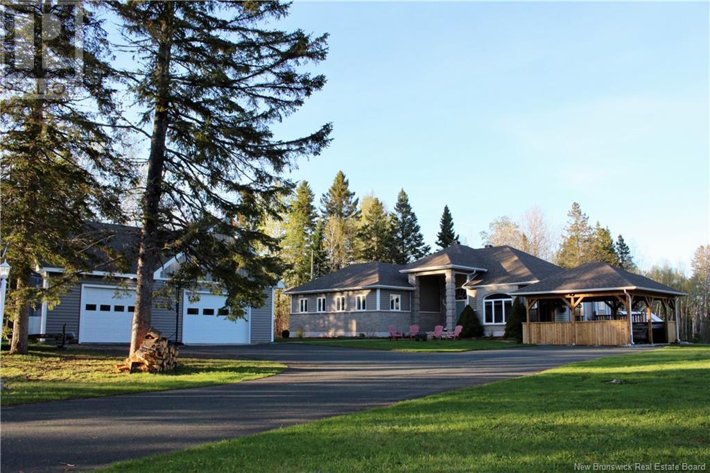 1420 Bellefeuille Street, Dunlop, New Brunswick