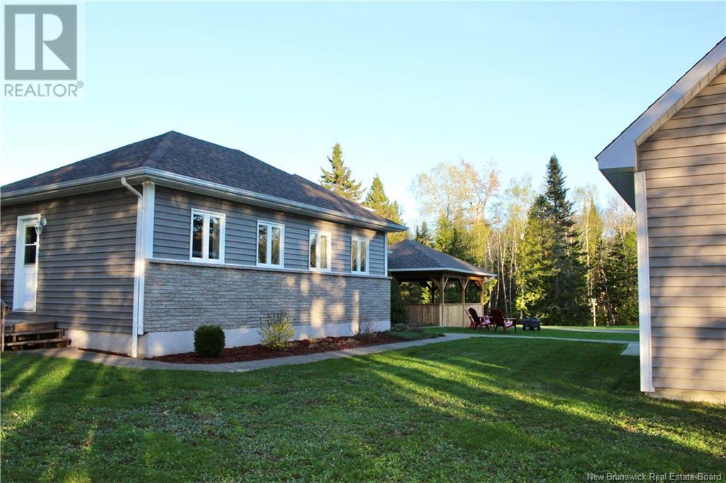 1420 Bellefeuille Street, Dunlop, New Brunswick  E8K 2L4 - Photo 4 - NB118746