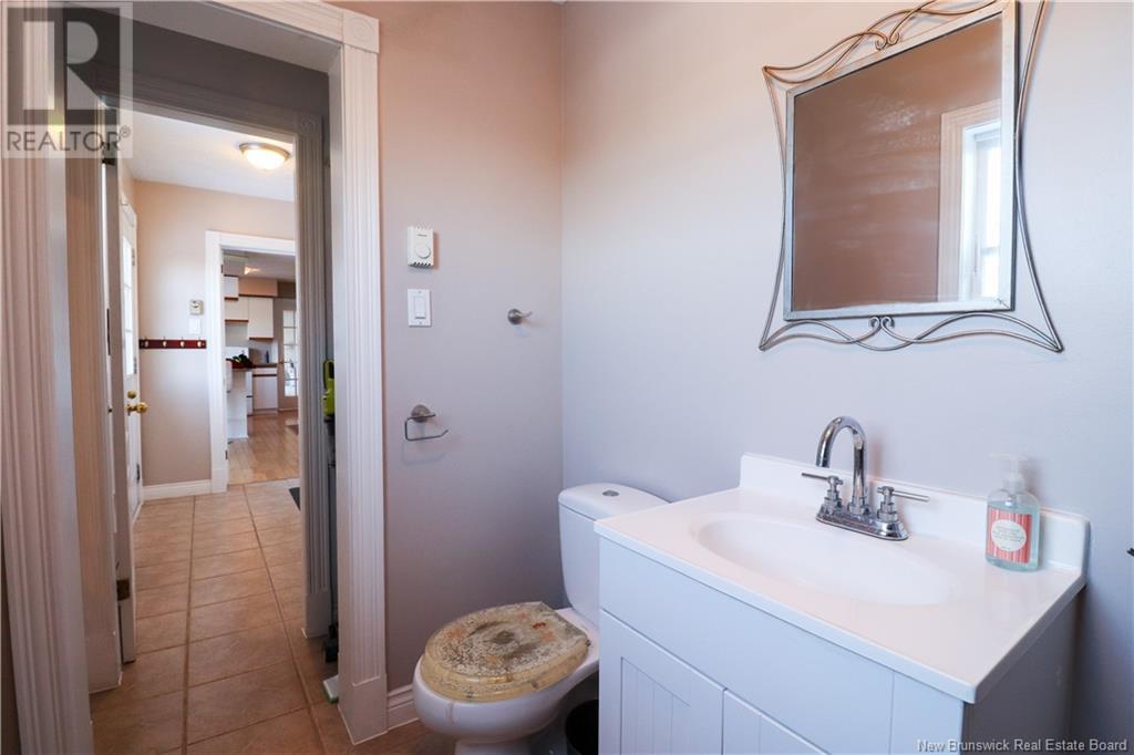 18 Hillview Street, Upper Kingsclear, New Brunswick  E3E 1V1 - Photo 23 - NB118953