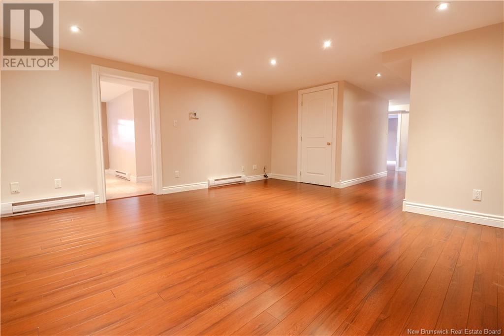 18 Hillview Street, Upper Kingsclear, New Brunswick  E3E 1V1 - Photo 40 - NB118953