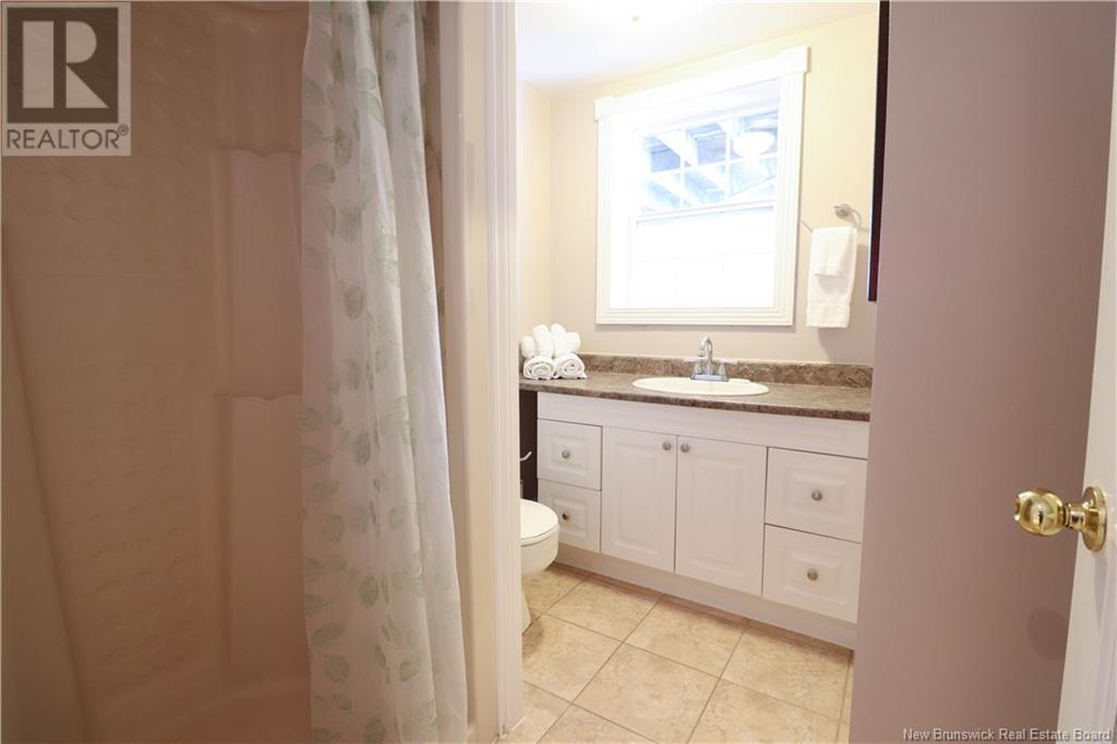 18 Hillview Street, Upper Kingsclear, New Brunswick  E3E 1V1 - Photo 46 - NB118953