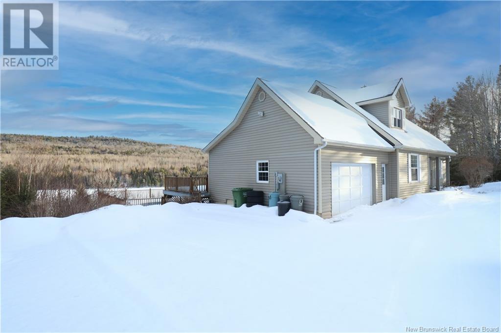 18 Hillview Street, Upper Kingsclear, New Brunswick  E3E 1V1 - Photo 6 - NB118953