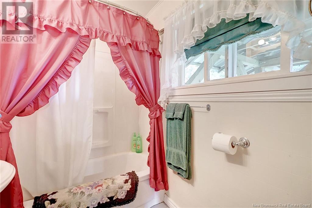 21 Meadow St S Street, Doaktown, New Brunswick  E9C 1S3 - Photo 36 - NB119014