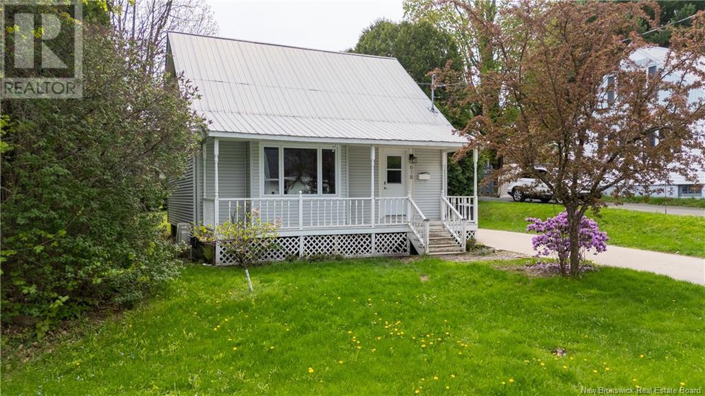 618 Reid Street, Fredericton, New Brunswick  E3B 3V5 - Photo 2 - NB118975
