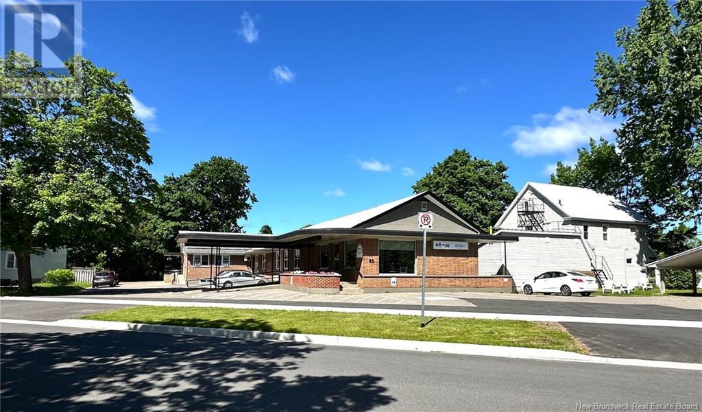 33 Rookwood Avenue, Fredericton, New Brunswick  E3B 2L8 - Photo 4 - NB118964