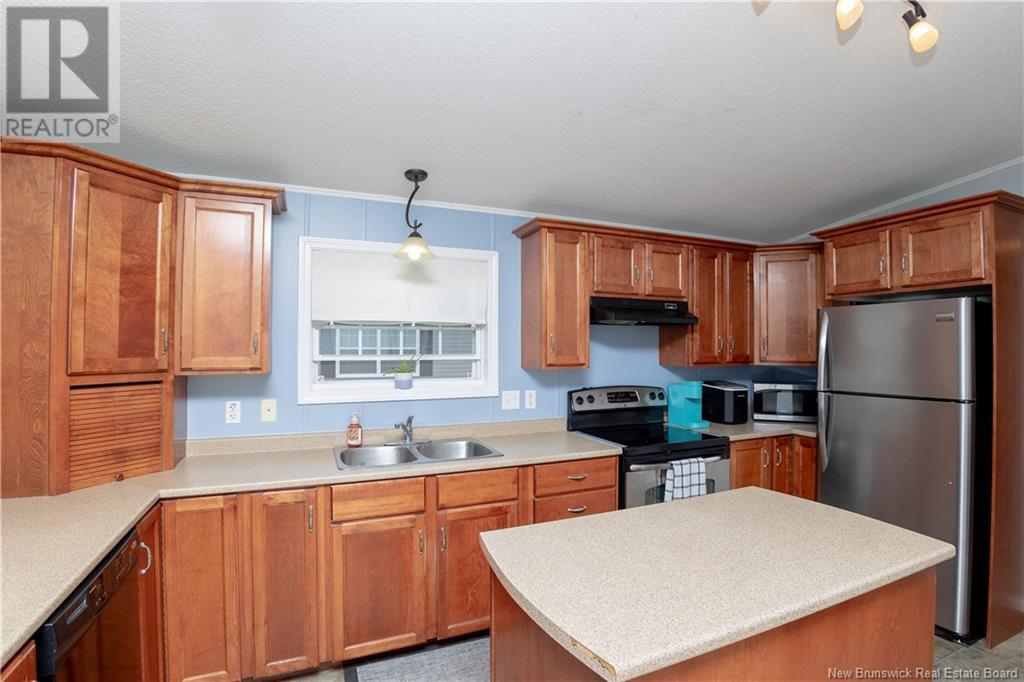 172 Glenmar Drive, Fredericton, New Brunswick  E3A 0S2 - Photo 17 - NB118055