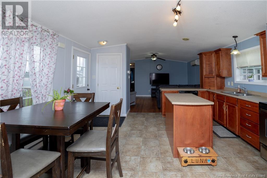172 Glenmar Drive, Fredericton, New Brunswick  E3A 0S2 - Photo 4 - NB118055