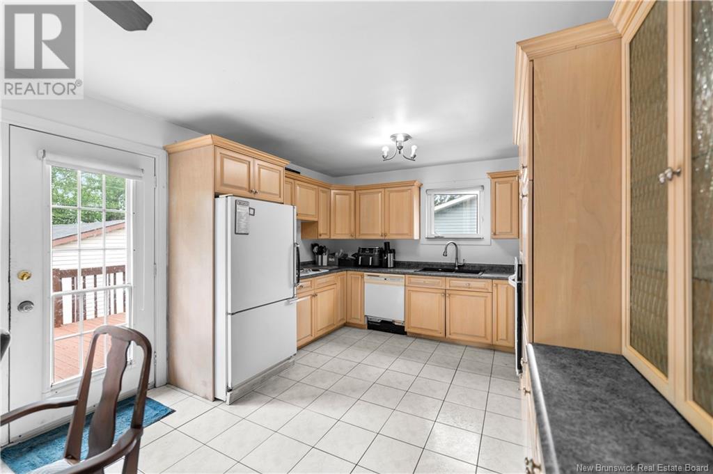 90 Cartier, Shediac, New Brunswick  E4P 1L3 - Photo 12 - NB118773
