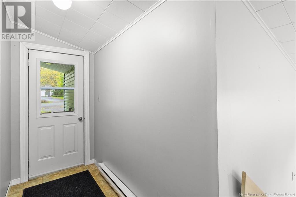 46 Christopher Street, Burton, New Brunswick  E2V 3H6 - Photo 3 - NB119093