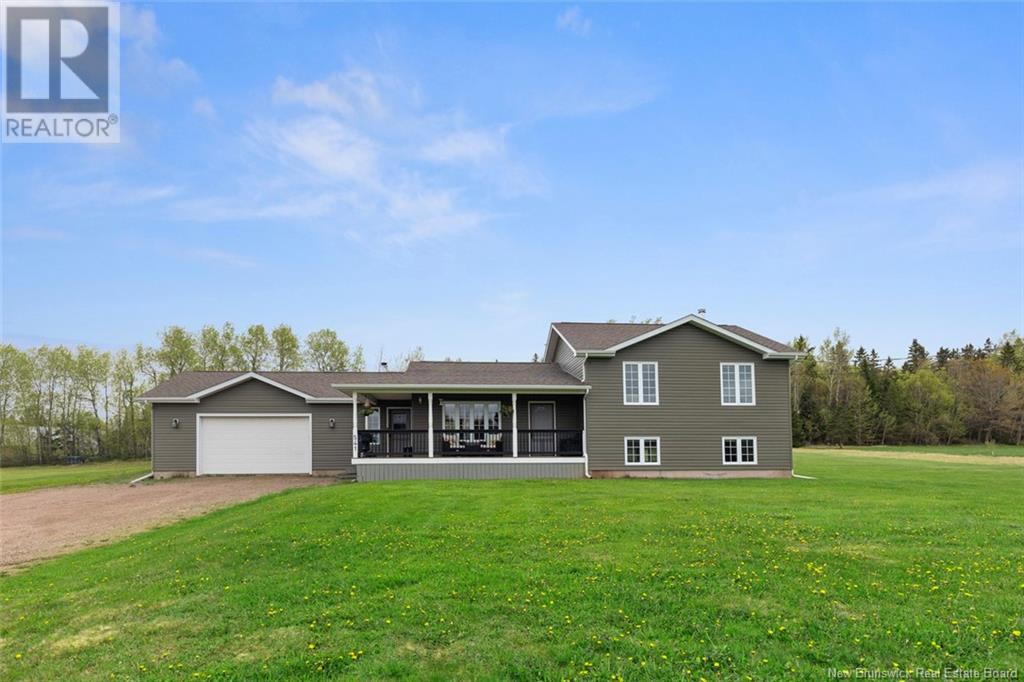541 Pre D'En Haut, Memramcook, New Brunswick