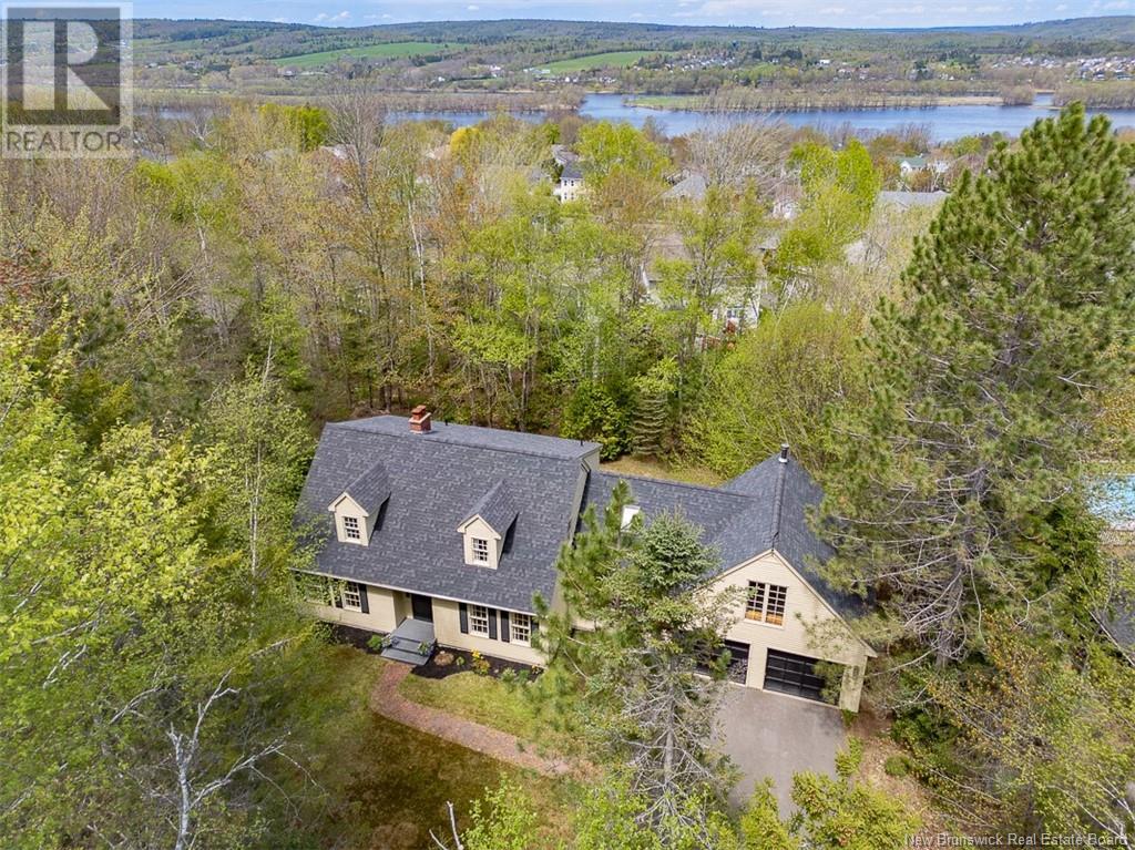 375 Springhill Road, Fredericton, New Brunswick  E3C 1S2 - Photo 2 - NB117942